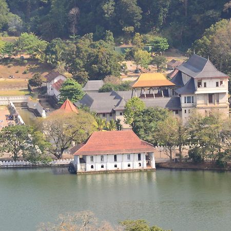 Hotel See Kandy Esterno foto