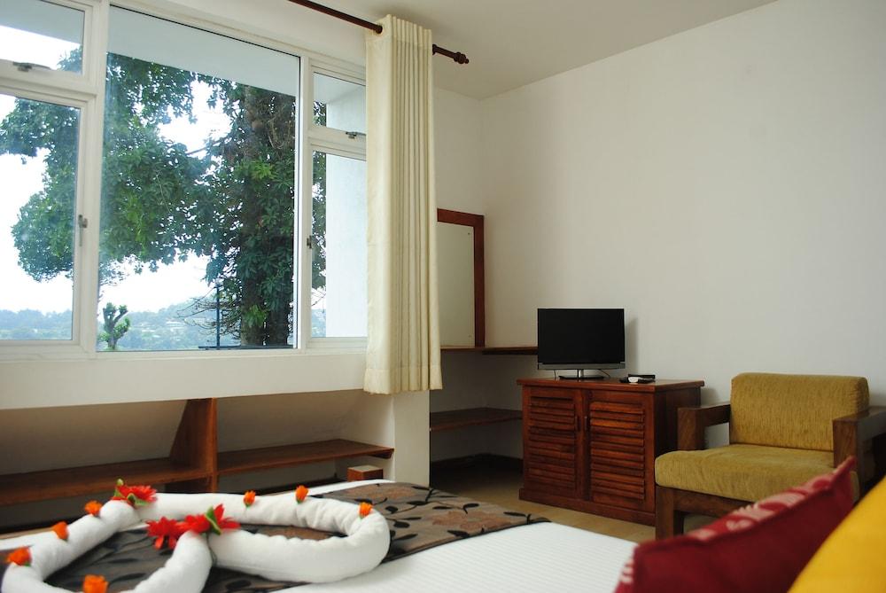 Hotel See Kandy Esterno foto