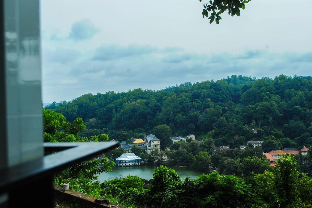 Hotel See Kandy Esterno foto