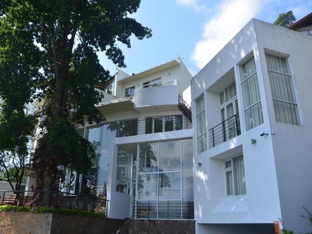 Hotel See Kandy Esterno foto